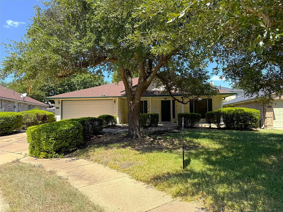 3904 Cadoz Ct