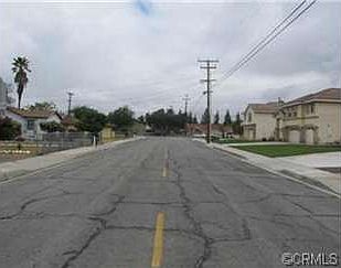 4th image of 9344 Acacia Ave