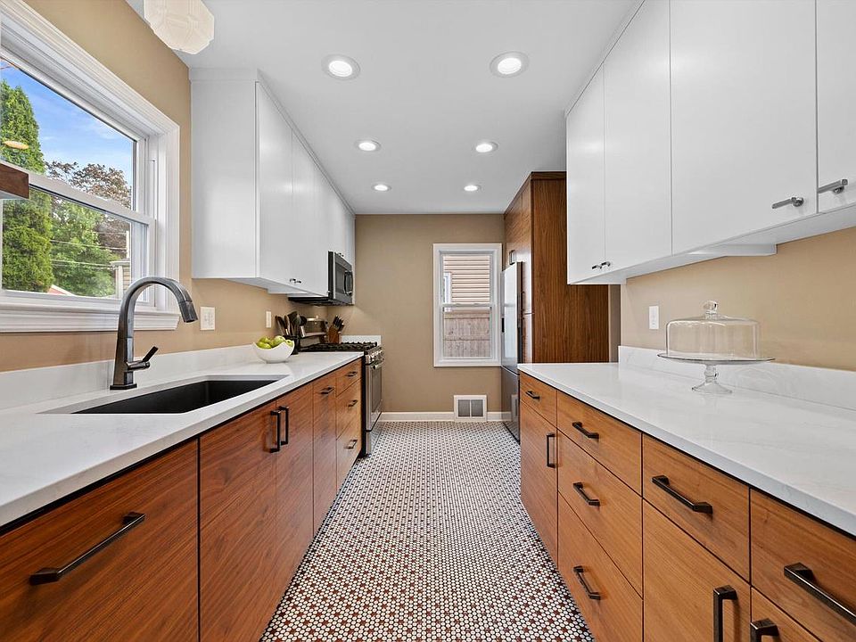 1st image of 3436 S Adams AVENUE
