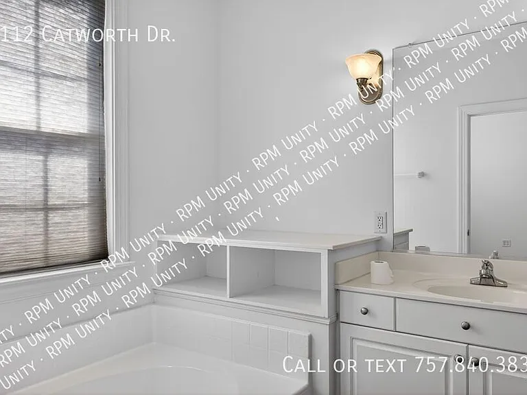 2112 Catworth Dr — Photo 9