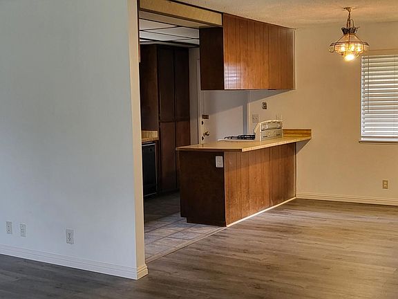 3rd image of 1221 N 8th St