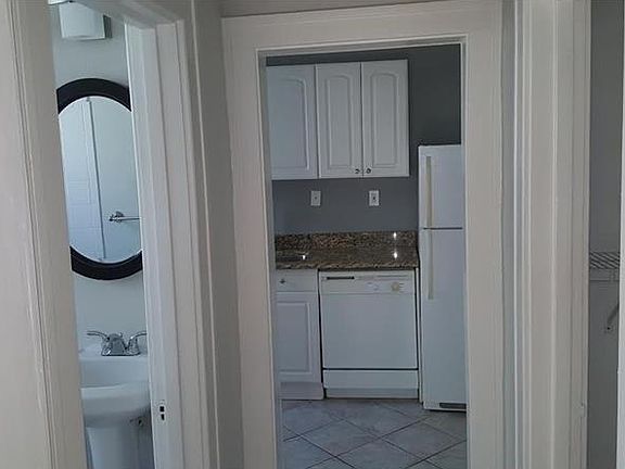 4th image of 509 S Albany Ave APT 3