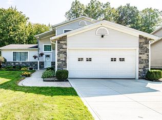 5763 Grovewood Dr, Mentor, OH 44060
