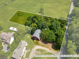 20 Station Rd, Amherst, MA 01002