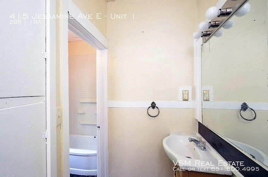 1st image of 415 Jessamine Ave E #1