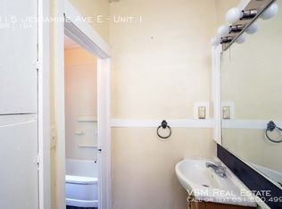 415 Jessamine Ave E #1, Saint Paul, MN 55130