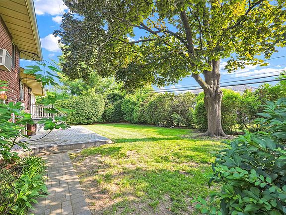4th image of 906 Bromton Drive