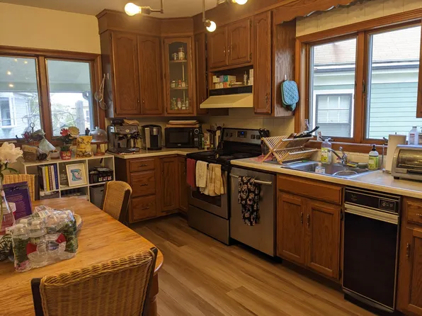 30 Pennsylvania Ave #2, Somerville, MA 02145
