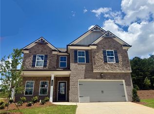103 Chickadee Ct, Auburn, GA 30011