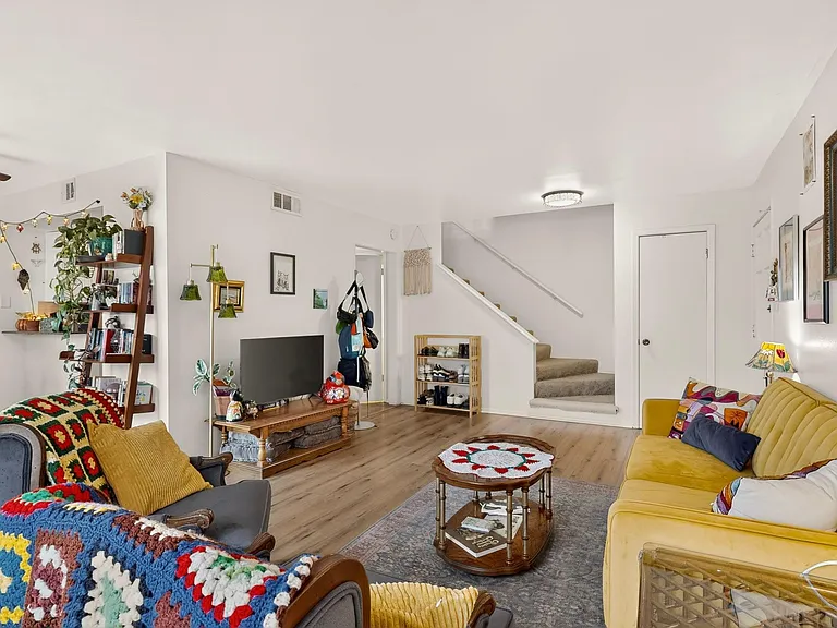 2613 Ektom Dr #C — Photo 16