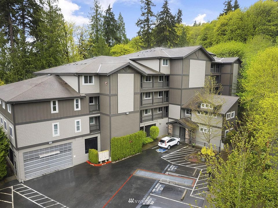 1st image of 18609 SE Newport Way APT 306
