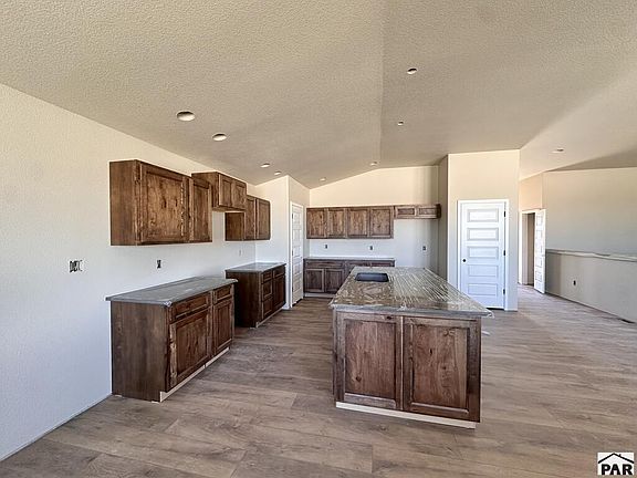 5th image of 1127 W Mescalero Dr