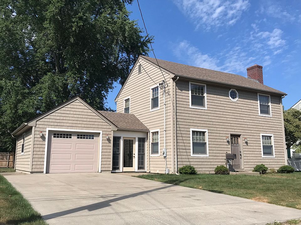 1st image of 70 Howland Ave