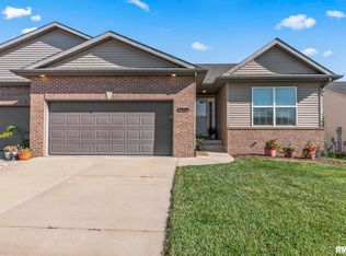 4809 Savoy Dr, Springfield, IL 62711