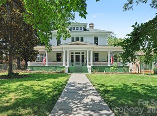 624 Walnut St, Statesville, NC 28677
