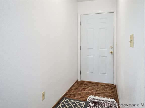 3rd image of 1109 Cottonwood Dr