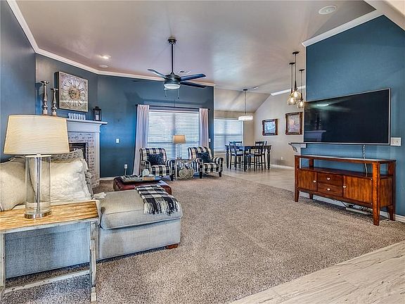 2nd image of 13905 Agate Dr