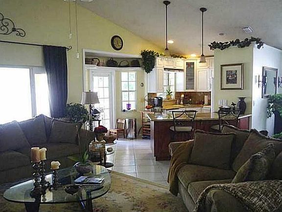 5th image of 287 Bermuda Springs Dr