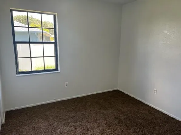 22 Oak Loop, Ocala, FL 34472