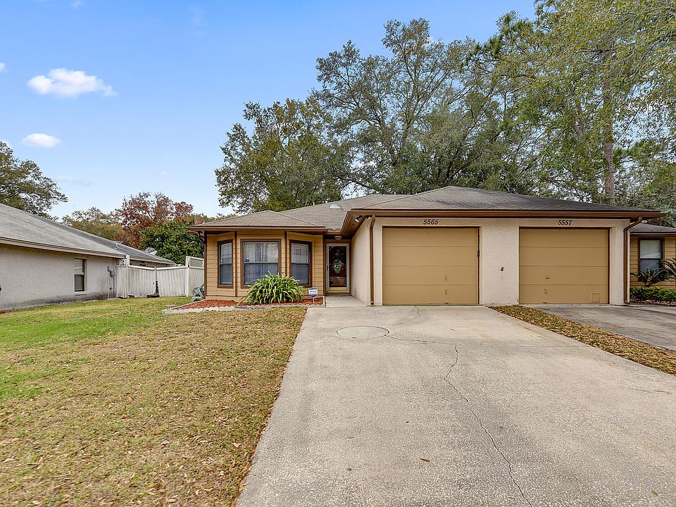 1st image of 5565 Pinebay Cir N