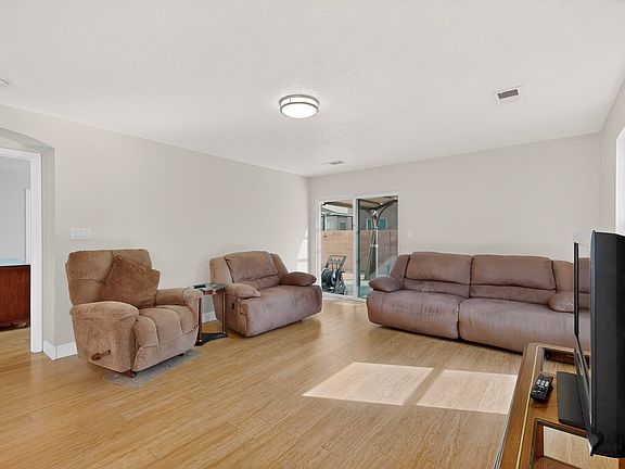 5th image of 8428 Vista Penasco Ave SW