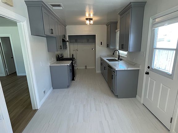 5th image of 10218 Daines Dr