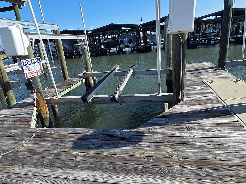 1st image of 47 Pirates Cove Marina