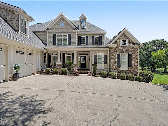 2nd image of 1334 Euharlee Rd