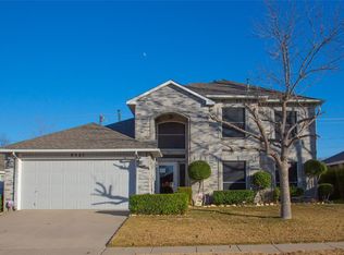 8321 Clearbrook Dr, Fort Worth, TX 76123