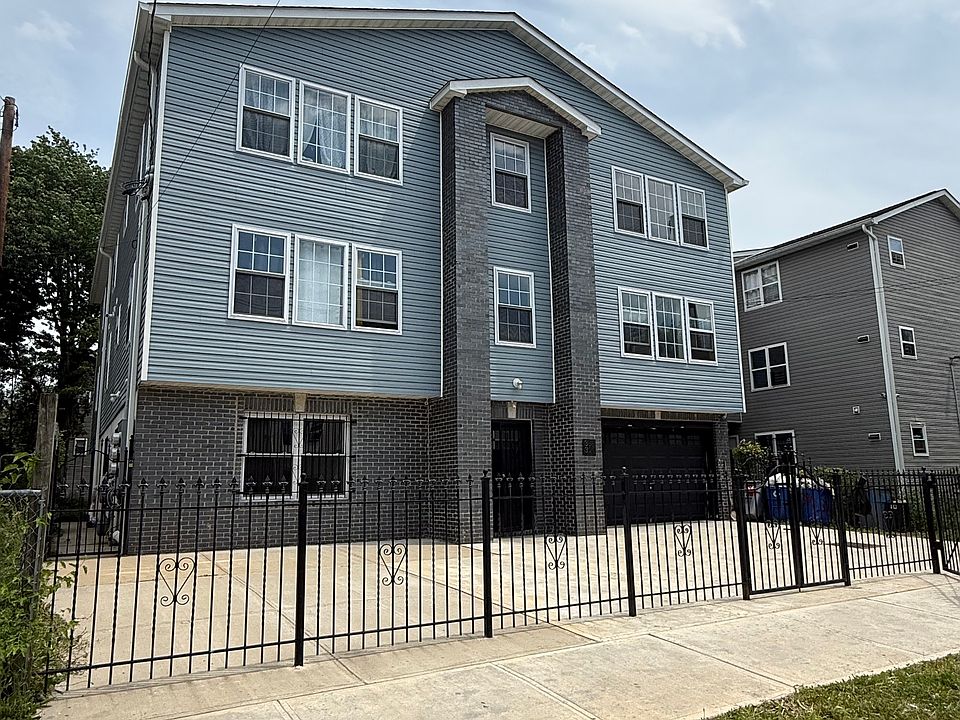 1st image of 388-390 S 6th St #3