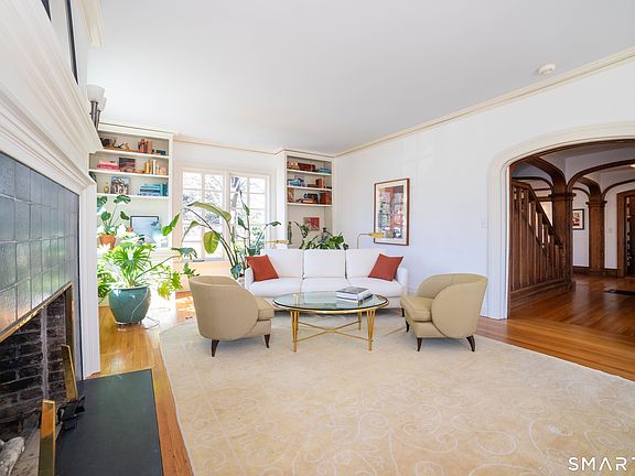 4th image of 15 Edgehill Road