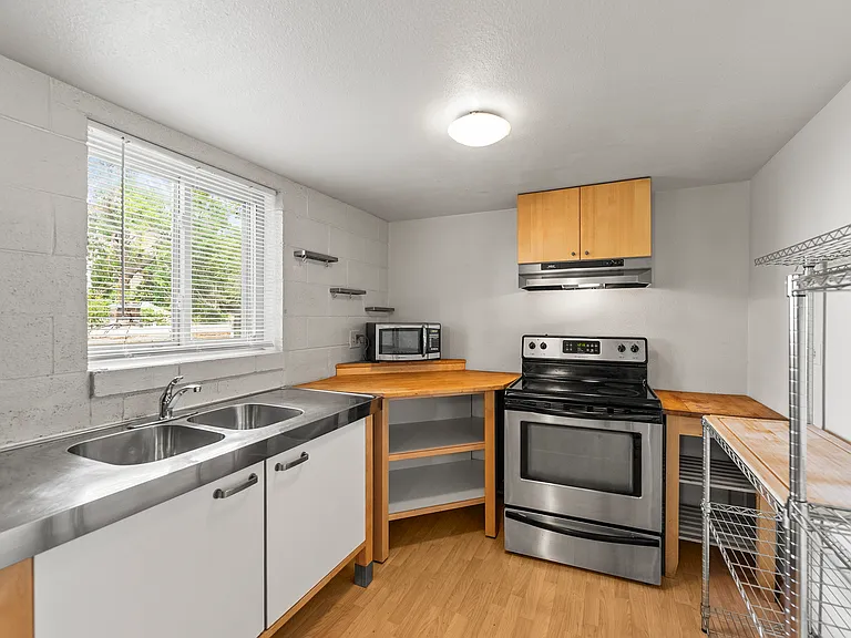 2860 W 32nd Ave — Photo 29