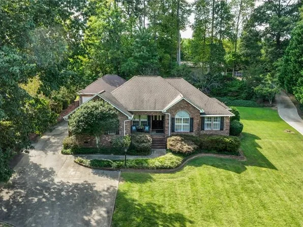 471 W Hunting Ridge Dr, Thomasville, NC 27360