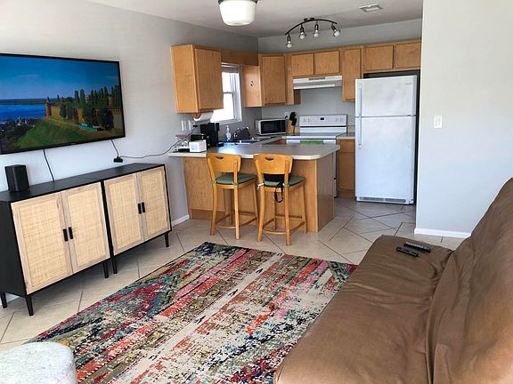5th image of 1430 Tina Dr APT 6