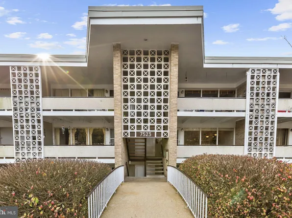 7523 Spring Lake Dr #C, Bethesda, MD 20817