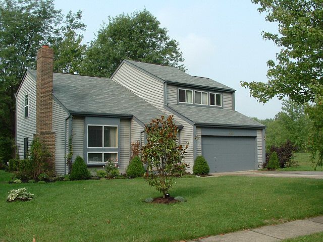1st image of 8909 Creekwood Dr