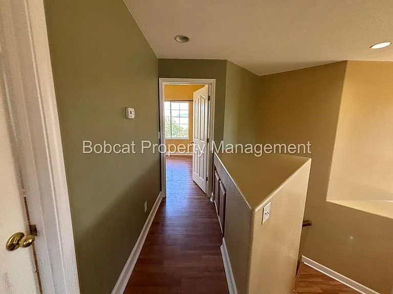 1477 Ridge Point Dr — Photo 28