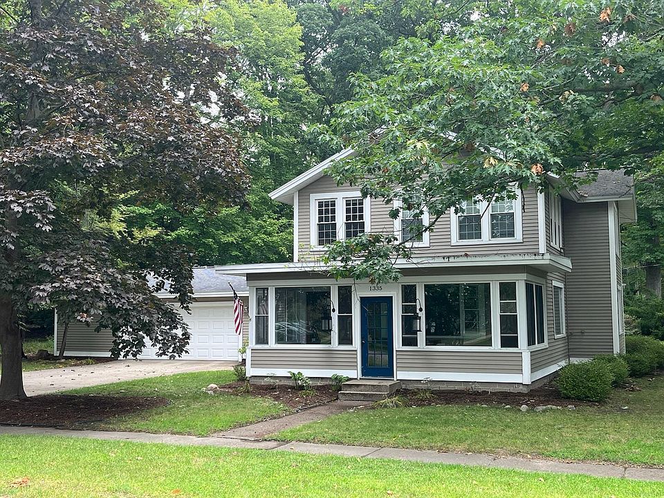 1st image of 1335 Waukazoo Dr