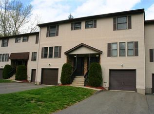104 Barn Finch Cir UNIT 104, Naugatuck, CT 06770