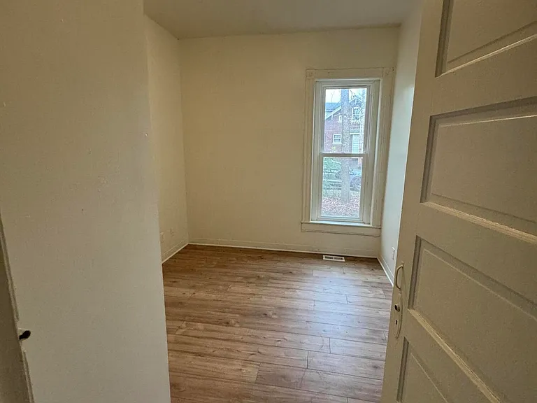 3860 Southern Pkwy — Photo 3