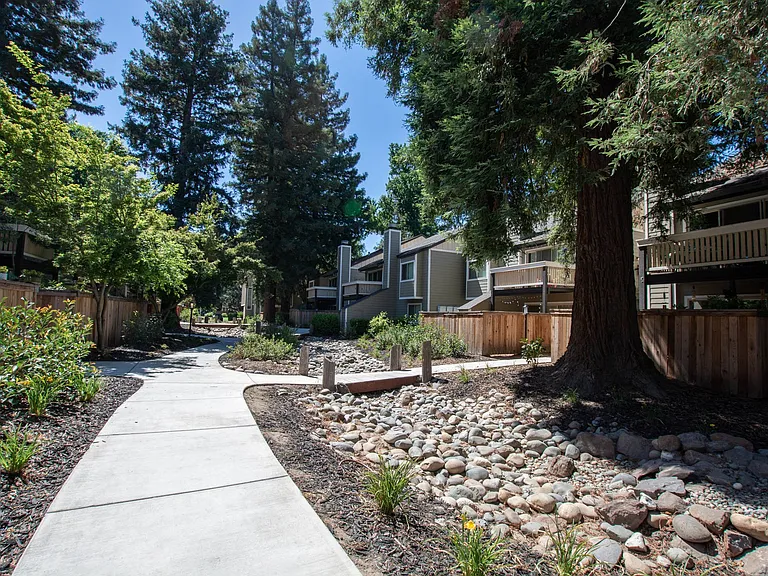 Selby Ranch Apartment Homes — Photo 43