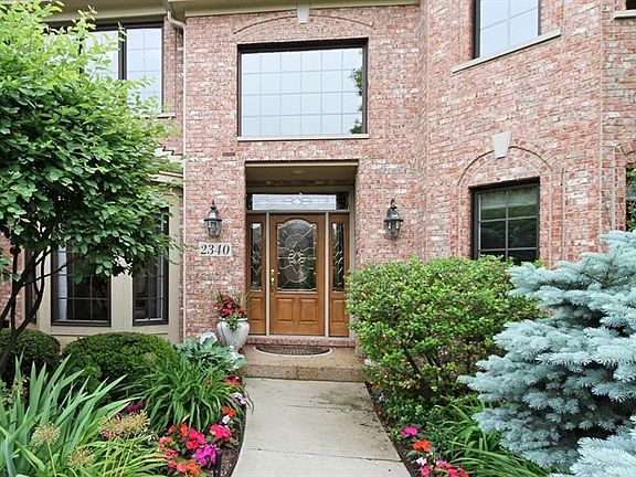 2nd image of 2340 Hill Ln