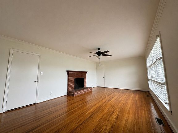 2nd image of 1901 S New Hope Rd