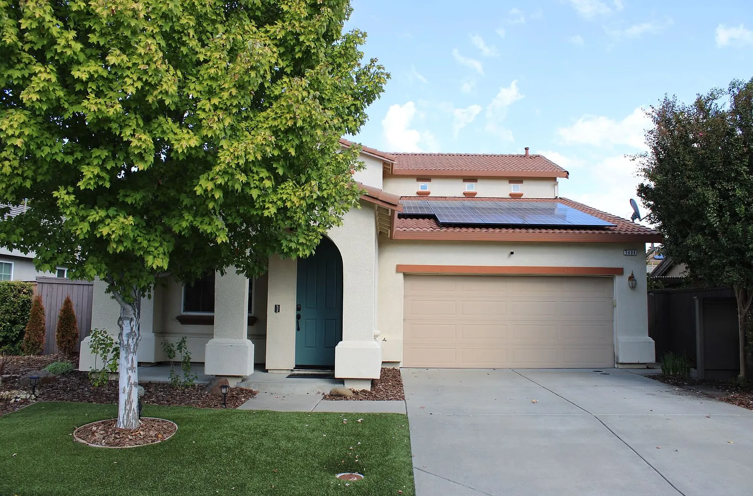 1404 Mallard Creek Dr photo 1