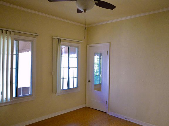 4th image of 918 E Garfield Ave