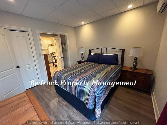 4th image of 357 Saint Clair Dr #1