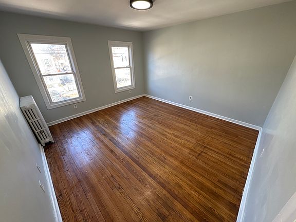 4th image of 836 Congress Ave #B