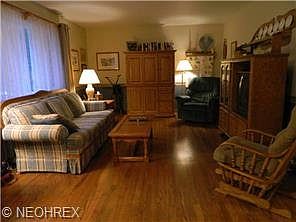 3rd image of 760 Woodbrook Rd