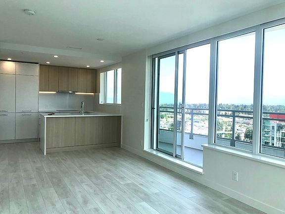 4th image of 13318 104th Ave #25