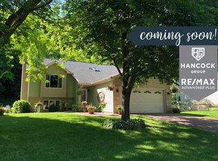 2109 Eagle Bluff Cir, Burnsville, MN 55337